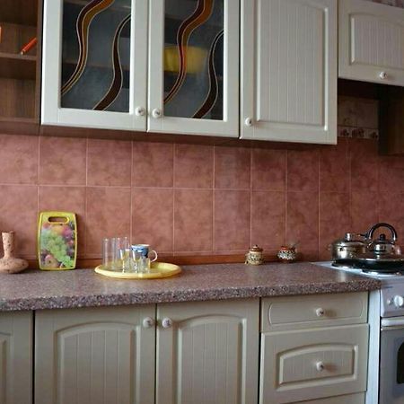 Apartment On Prospekt Peremogi Chernihiv Ngoại thất bức ảnh