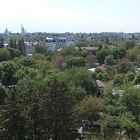 Apartment On Prospekt Peremogi Chernihiv Ngoại thất bức ảnh