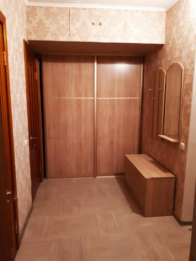 Apartment On Prospekt Peremogi Chernihiv Ngoại thất bức ảnh