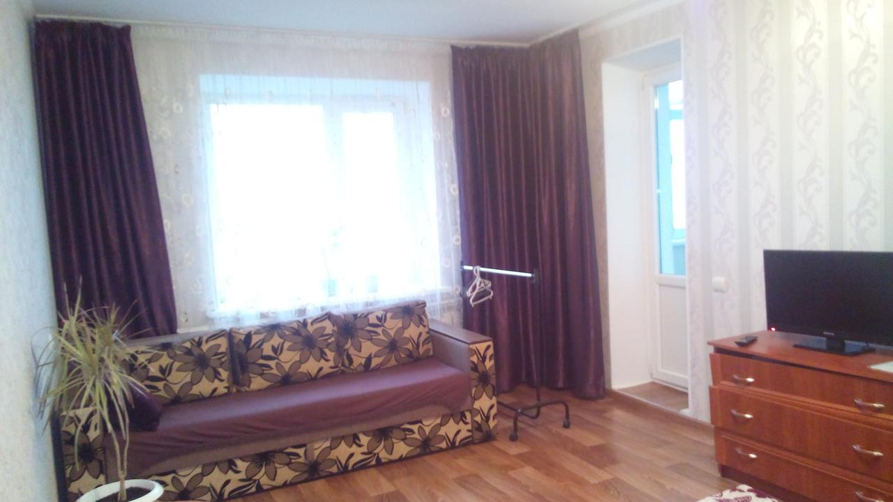 Apartment On Prospekt Peremogi Chernihiv Ngoại thất bức ảnh